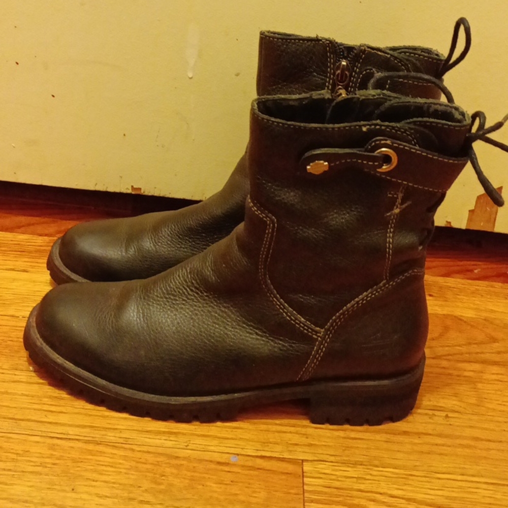 Harley Davidson women's size 8 black boots